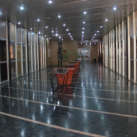 Nike Lake Resort-2